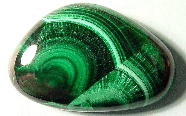 malachite-pierre-cristaux