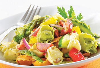 Recette végétarienne-Salade de tortellinis aux poivrons et aux champignons