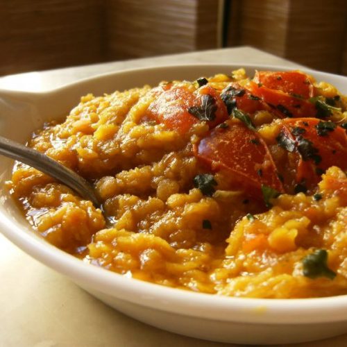 Recette végétarienne-Dhal aux épinards et aux tomates cerises