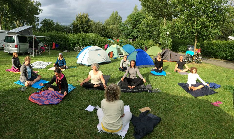 Les_chateaux_de_loire_velo_ yoga_et_ meditation6