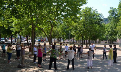 Francoise_ Navel_Cours_et _stages_de_Qi_ Gong_adultes_ et_enfants_a_ Lodeve3 ()